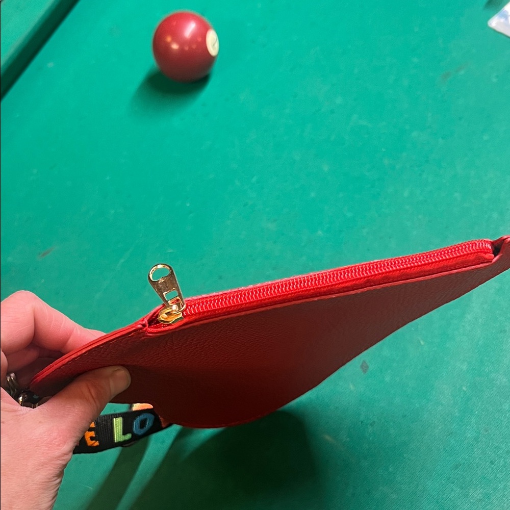 Heart-Shaped Red Clutch - Picture 6 of 8